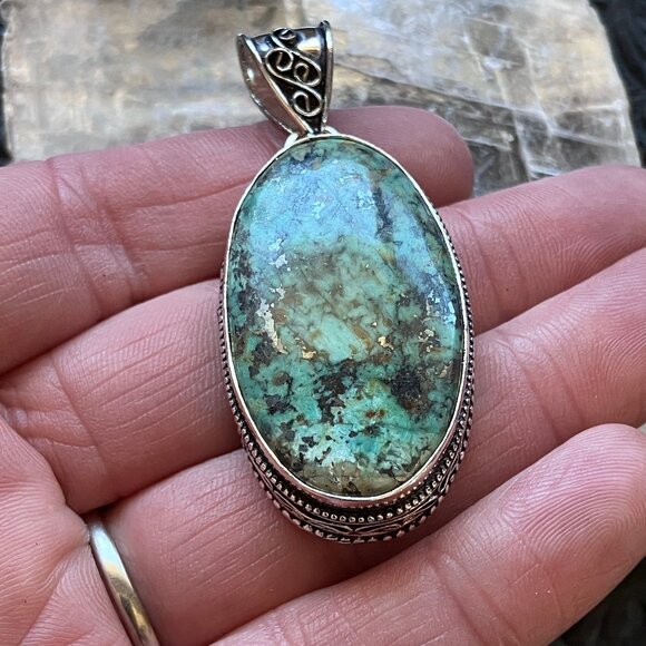 African Turquoise Stone Crystal Pendant Jewelry - Picture 3 of 8